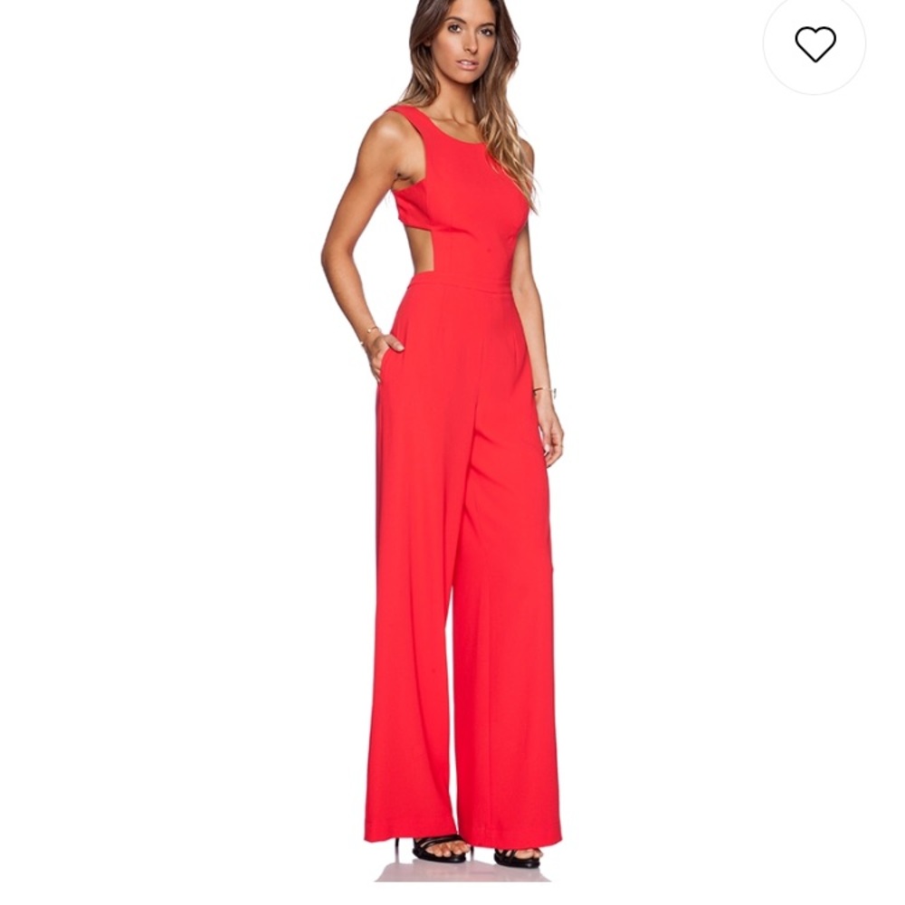 BCBG MAXAZIRA JUMPSUIT!!🌹